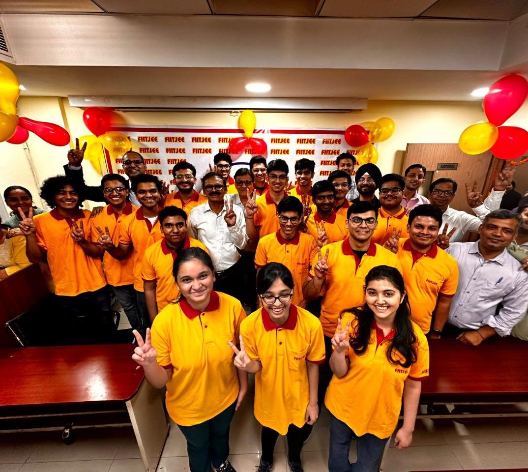 Celebrating the Festival of Success!
A glimpse of JEE Main Result 2024 celebrations at FIITJEE South Delhi Centre.

#AspireToInspire #RoadToSuccess #FIITJEE #AaravBhatt #JEEMain2024Result #NTSE #JEEMain #JEEAdvanced #MeetTheTopper