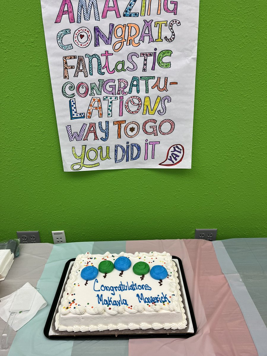 LewisvilleES's tweet photo. We finally got to celebrate our amazing Teacher of the year! Congrats to our kinder teacher Ms Kockler!!! @LewisvilleISD @ValdesNativ @LWFerguson @math_missy #LISDone #Betheone https://t.co/RAhz0CIneT