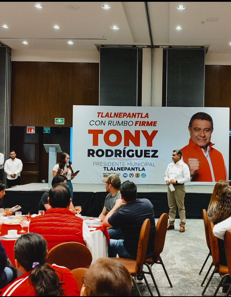 Anahi_Montiel13's tweet photo. Vamos equipo ! ✨🫶🥳♥️
#TonyPresidente
#Tlalnepantla https://t.co/4bsU3tXK9A