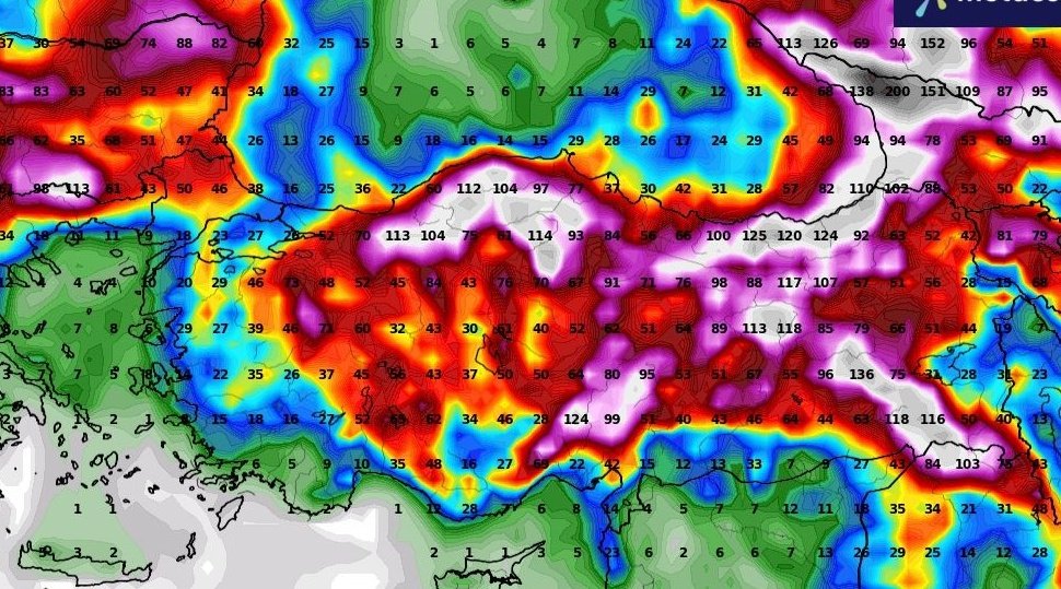 Türkiye'de yağışlar artıyor. Önümüzdeki 16 gün içerisinde, değişim olmazsa; yüksek miktarda yağış bekleniyor. Yeşil az, mavi orta, kırmızı kuvvetli, Mor şiddetli, Gri aşırı...