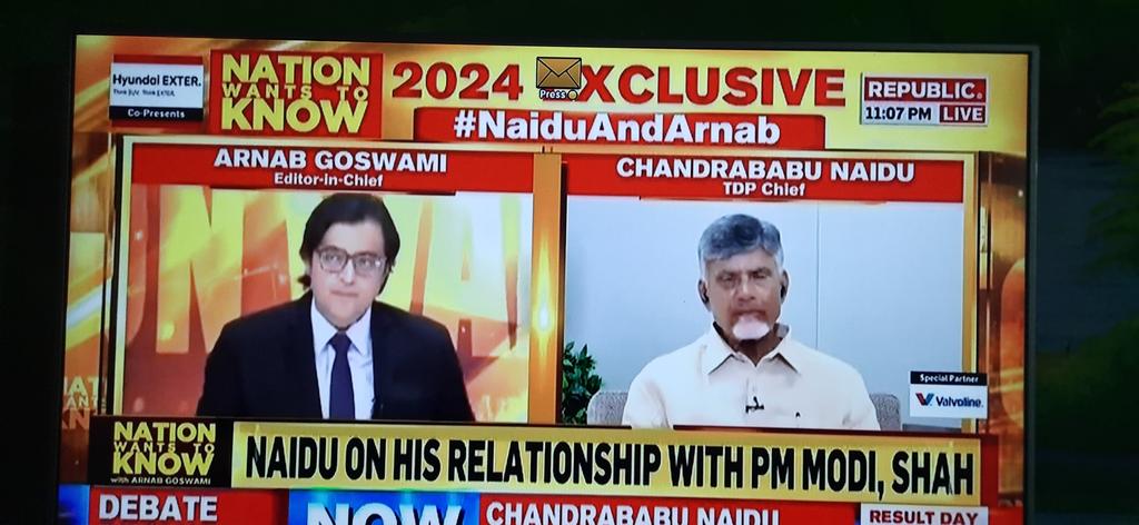 After long..2 legends and visionaries  in one frame !!

#ARNAB #ChandrababuNaidu  #NaiduandArnab  @republic