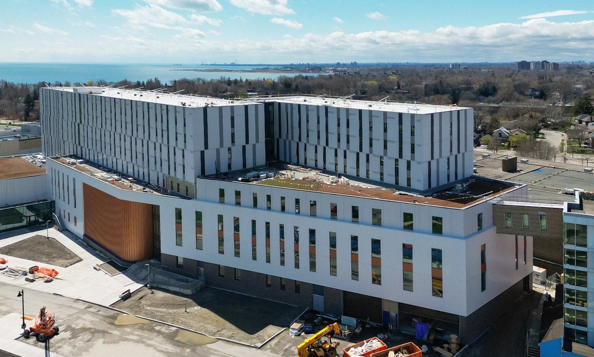 Humber Cultural Hub has achieved Zero Carbon Building – Design Standard v1 certification by the @cagbc – the largest zero-carbon design certification development for a university institution in Ontario! @humbercollege dsai.ca/news/humber-cu…