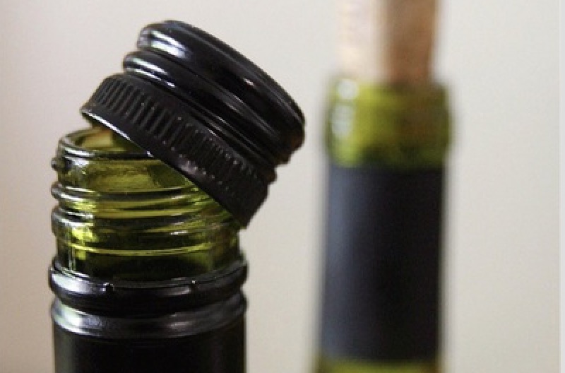 Forthcoming: My analysis of the bottle closures used on 50,000 expensive wines... (yes, it was so worth with!)... 

academic.oup.com/ser/advance-ar…