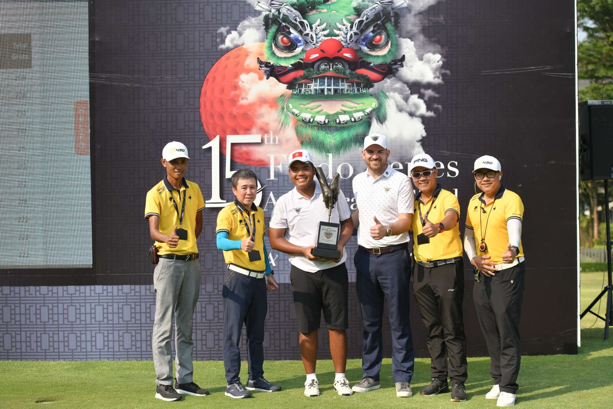 The 15th Faldo Series Asia Grand Final concluded with great success, marking a historic moment for Vietnamese sports. Representing Vietnam, Nguyễn Đức Sơn emerged as the champion after a thrilling playoff against the Japanese player - Mr. Masato Sumiuchi.