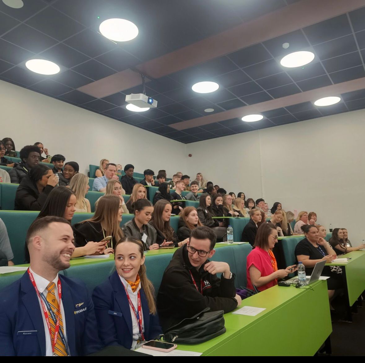 Our Commercial Director Andrew Clarke soared into Eccles Sixth Form College for a 'Your Flight to Success' event! Students got an insightful look at careers in business travel & tourism ✈️ #FutureReady #BusinessTravel