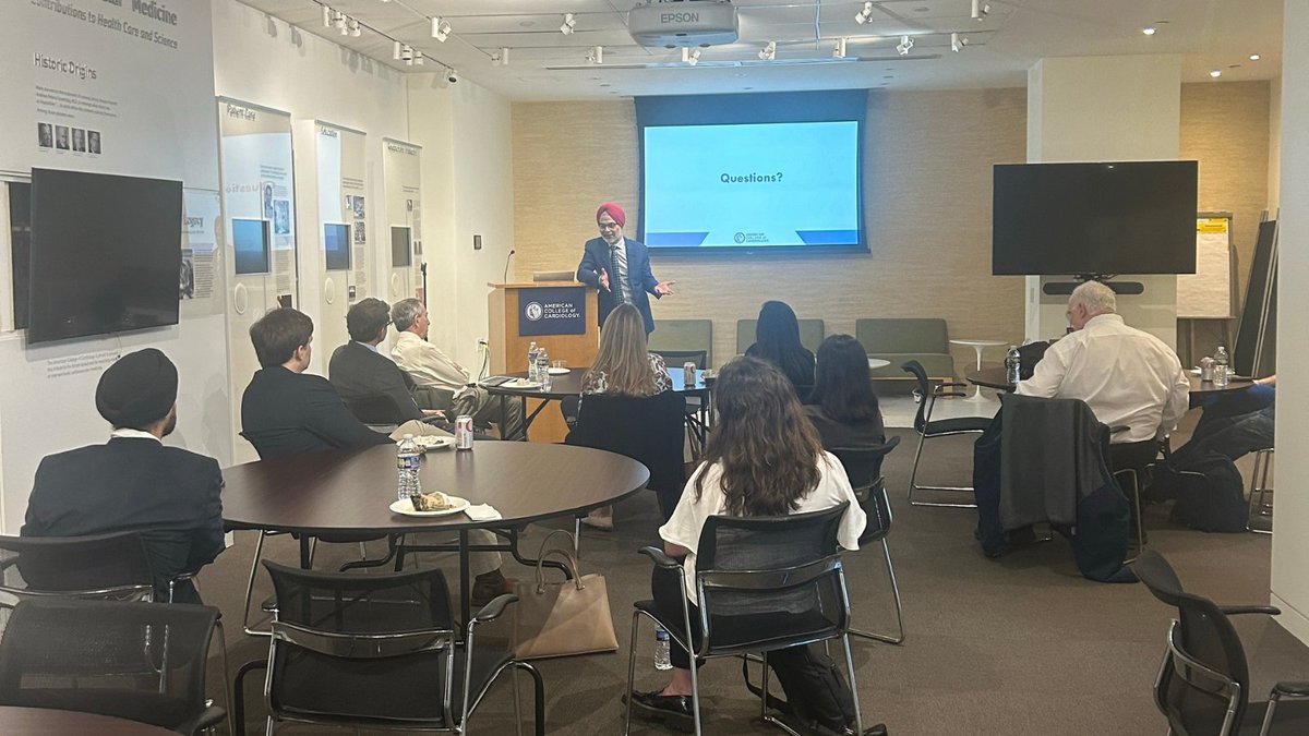 ACC's DC Chapter hosted an 'Advocacy 101 Night' at Heart House this week. Attendees learned about the DC Council legislative process & #ACCAdvocacy opportunities. 📸: Dr. @PanjrathG speaking to Chapter members on how they can get involved.