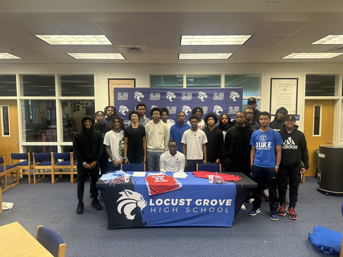Congratulations @marmezy on your signing to Talladega College ! Best wishes to you on the next chapter of your journey! #onceawildcat #TRUEBLUE @LGHS_HCS @LGHS_Athletics @CoachClayton_