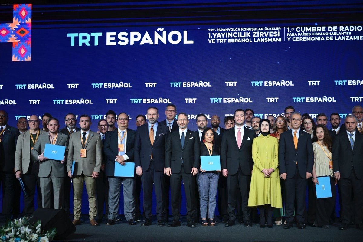 Bugün, “TRT İspanyolca Dijital Haber Platformu”nun lansman programını gerçekleştirdik. Umuyorum ki TRT İspanyolca hem ülkemize hem de İspanyolca konuşulan ülkeler nezdinde tüm insanlığa faydalı ve hayırlı olur. TRT İspanyolca, inşa etmek için yoğun bir çaba sarfettiğimiz