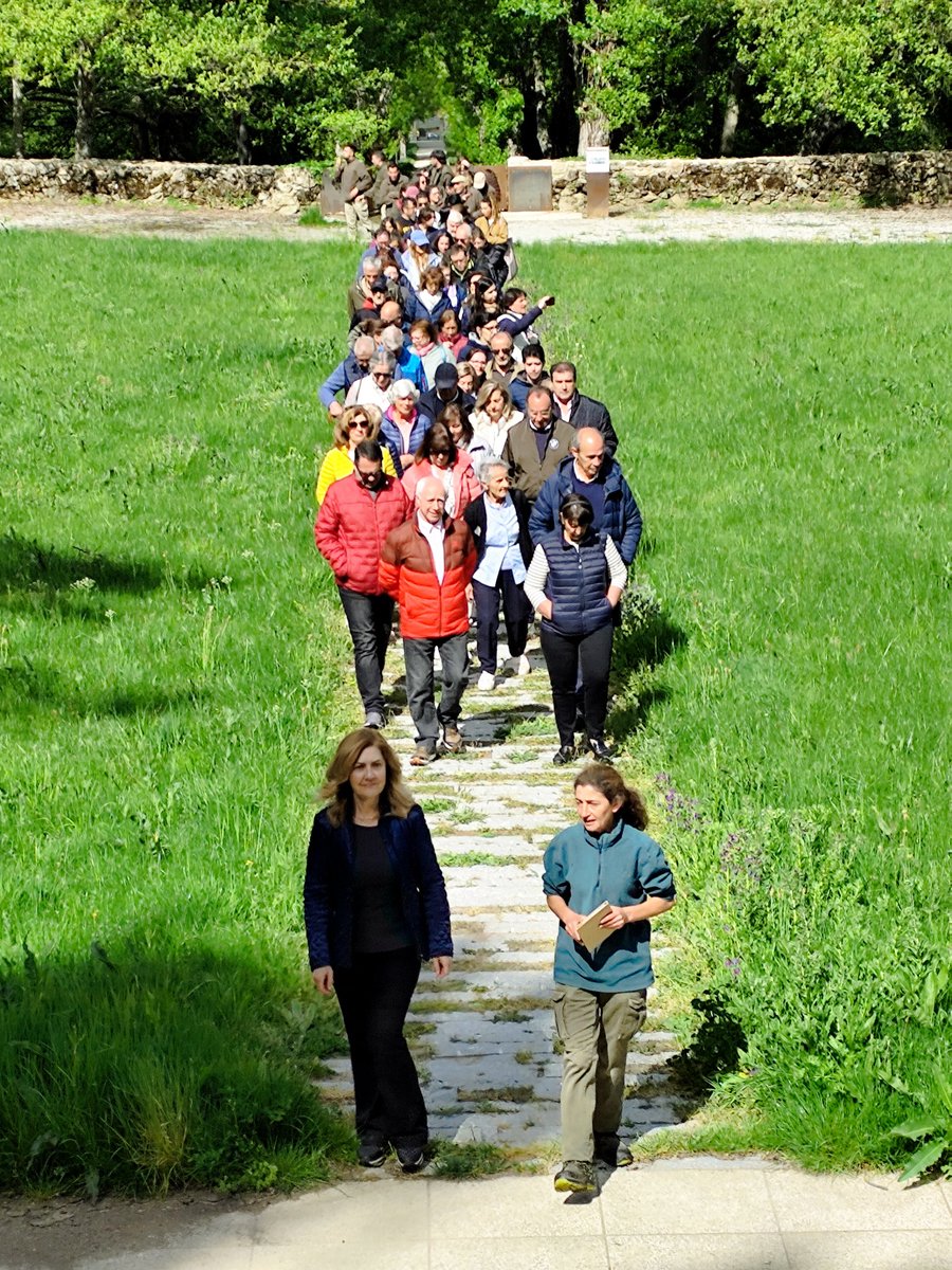 Stunyiga's tweet photo. Día Europeo de los jardines históricos. Una de las premisas que debe cumplir un jardín histórico,es la de el " interés social", para muestra un botón. La villa de recreo renacentista El Bosque de Béjar se suma a esta celebración de manera didáctica. Para amar hay que conocer https://t.co/UyvrVkpyqy