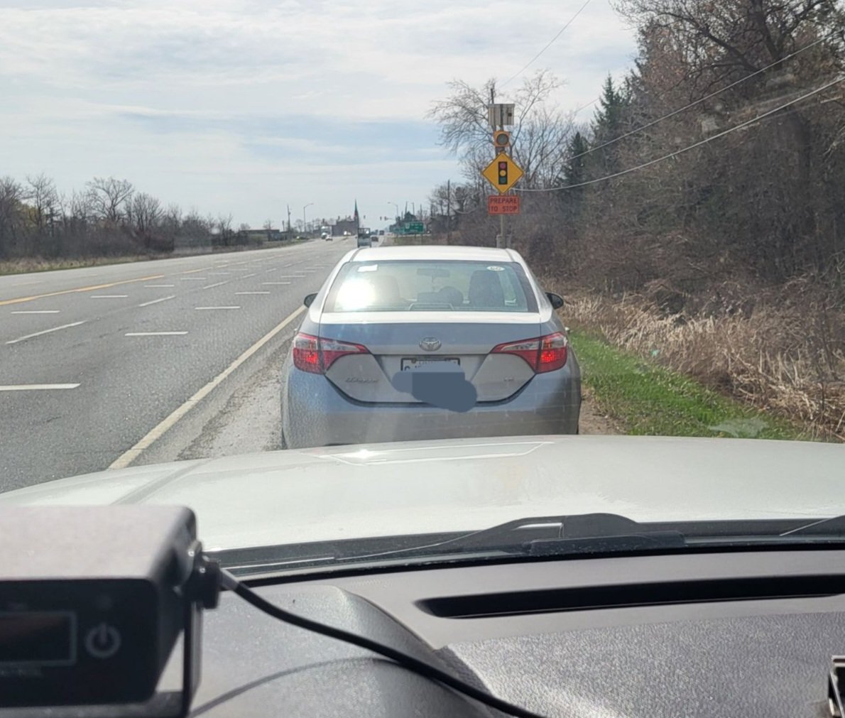 Sunday driving on a Friday morning...it doesn't work. This vehicle was stopped for sitting in the left lane, forcing others to pass on right. Yes, WE DO ENFORCE THIS! #CaledonOPP #wehearyourconcerns #HY10enforcement @TownOfCaledon ^im