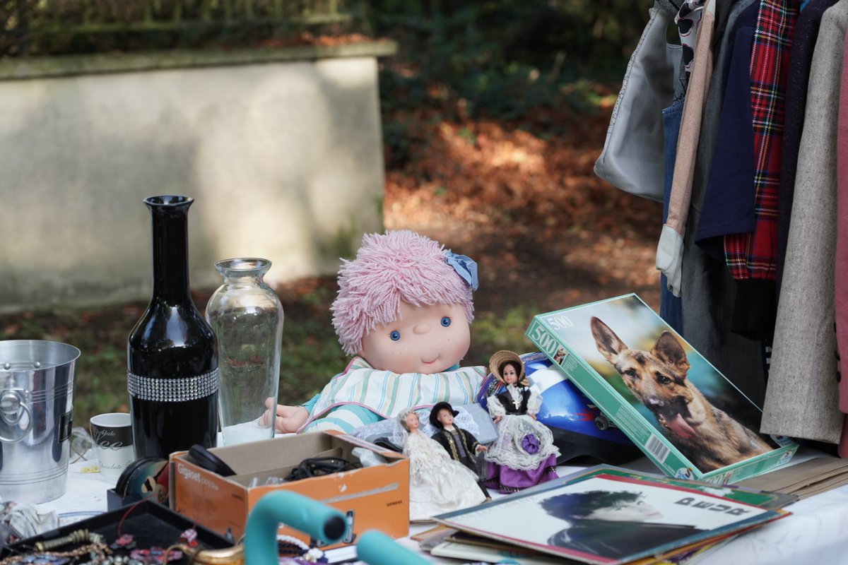 VilleDeClamart's tweet photo. Vêtements, déco, jouets, bijoux fantaisie, livres, BD 👕🖼🧸📚...
Amis chineurs 📣 : le Petit #Clamart se transforme en caverne d'Ali Baba ce week-end avec sa 1e édition des #MiniPuces !
Bonnes affaires garanties dimanche 5 mai, 9h-18h, esplanade de l’école Charles de Gaulles https://t.co/ZcGCM2IBJF