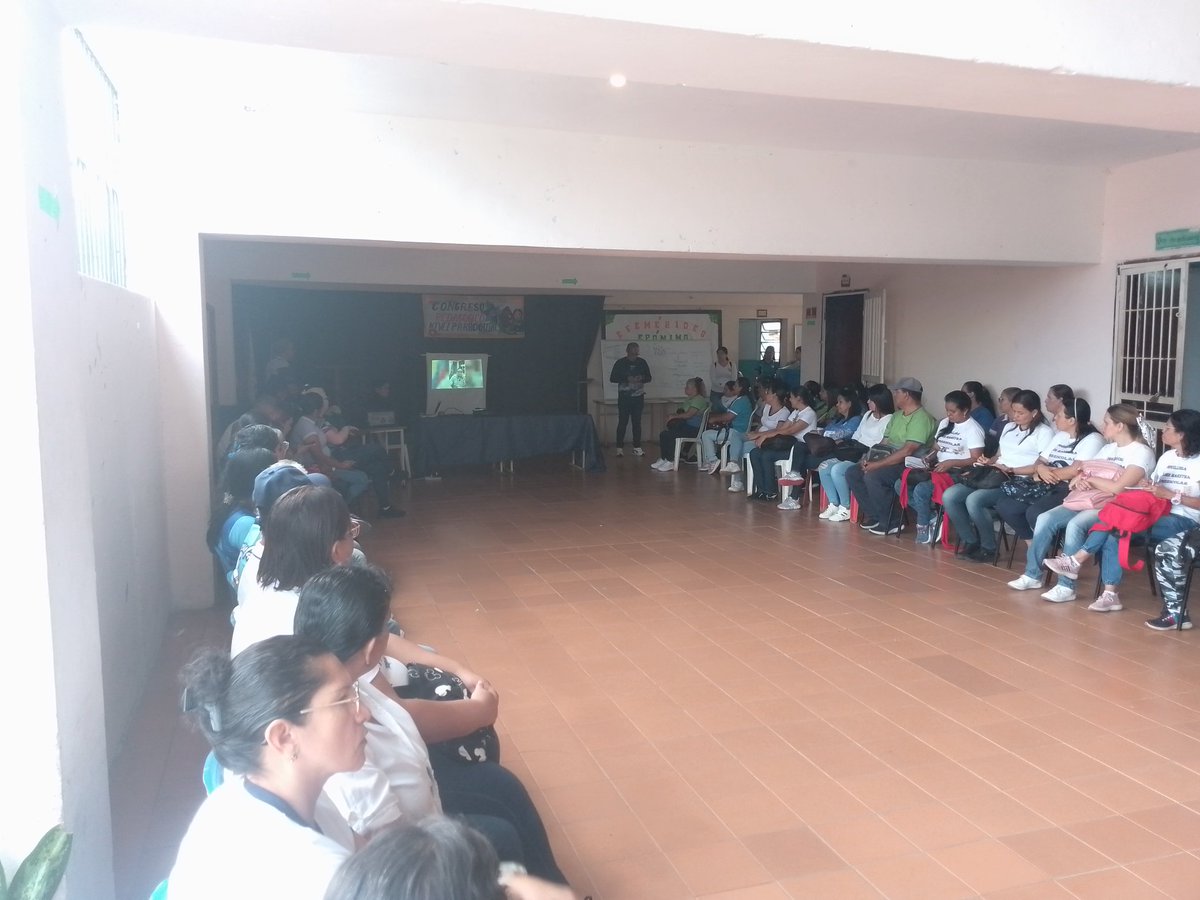 Segundo día de Congreso Pedagógico 'La escuela como epicentro de calidad educativa' Fase II, desde nuestro Liceo 'Rafael María Urrecheaga'.
#UniónDeLosPueblos
#TrujilloVanguardiaEducativa
#MPPEducacion 
#MPPE