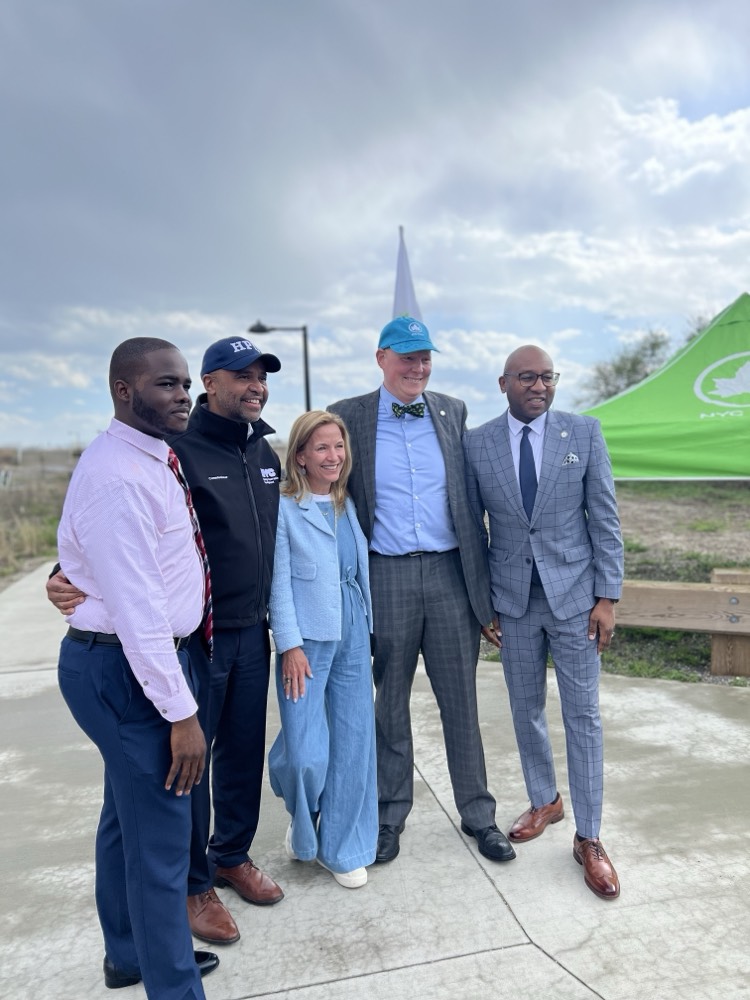 This Earth Week, we celebrated a huge milestone for the Rockaways - the unveiling of the Arverne East Nature Preserve! This 35-acre sanctuary is just the beginning of a transformative plan that will also bring 1,650 affordable homes to the neighborhood: on.nyc.gov/3UxfWwf