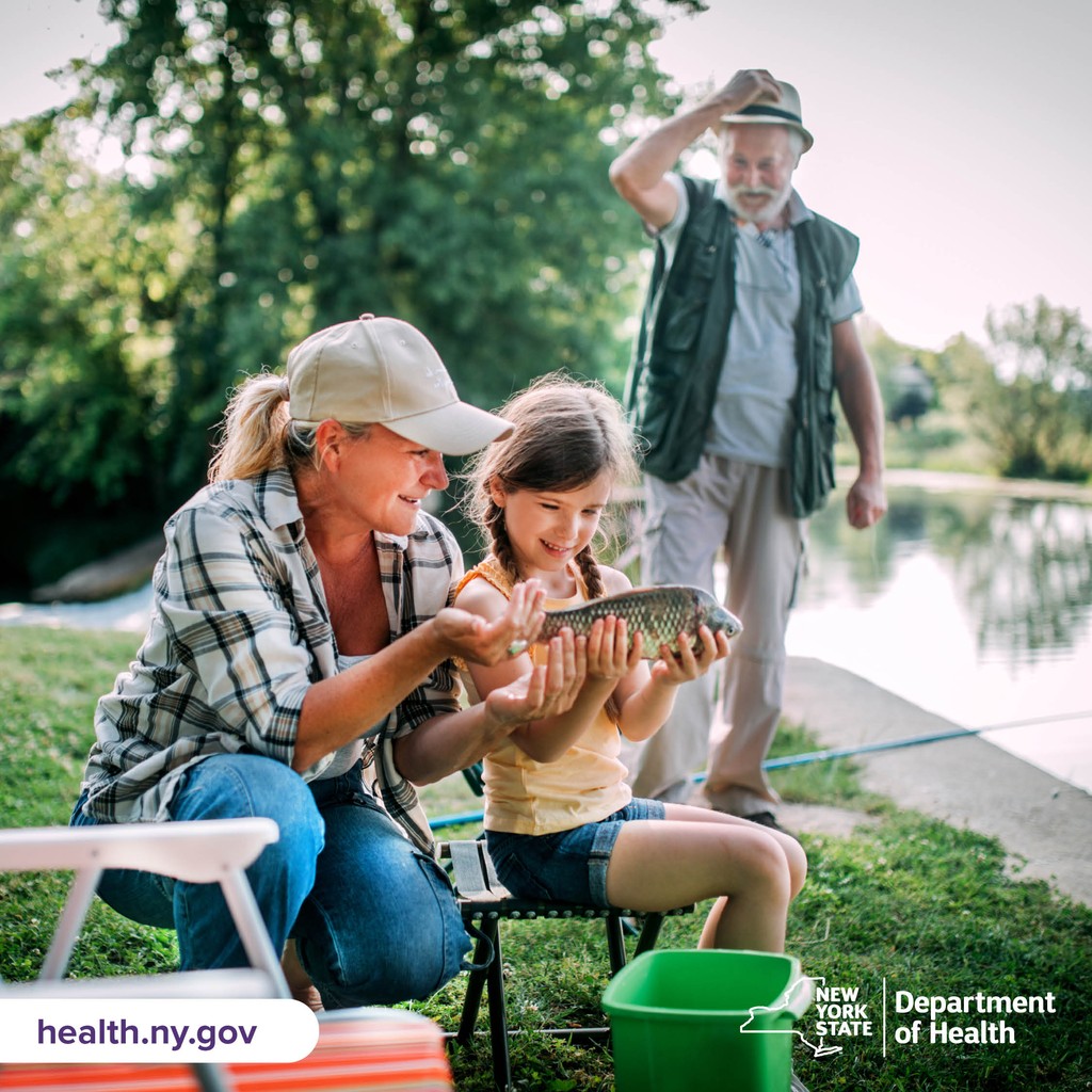 The Department’s advice for eating fish you catch in New York waters varies by fish species. Our advice is based on an extensive review of fish contaminant data with input from about 7800 anglers. Learn more: health.ny.gov/environmental/…
