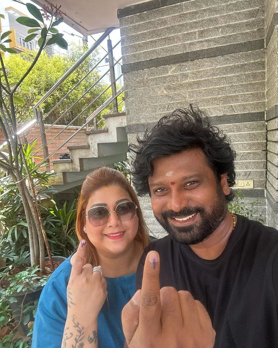 #Rakshitha and her husband #Prem casted their votes👆

@directorprems
@RakshithaPrem
#KarnatakaElections #LokSabhaElection2024 #Election2024 #GoVote #ElectionDay #MangoKannada #MangoMassMedia