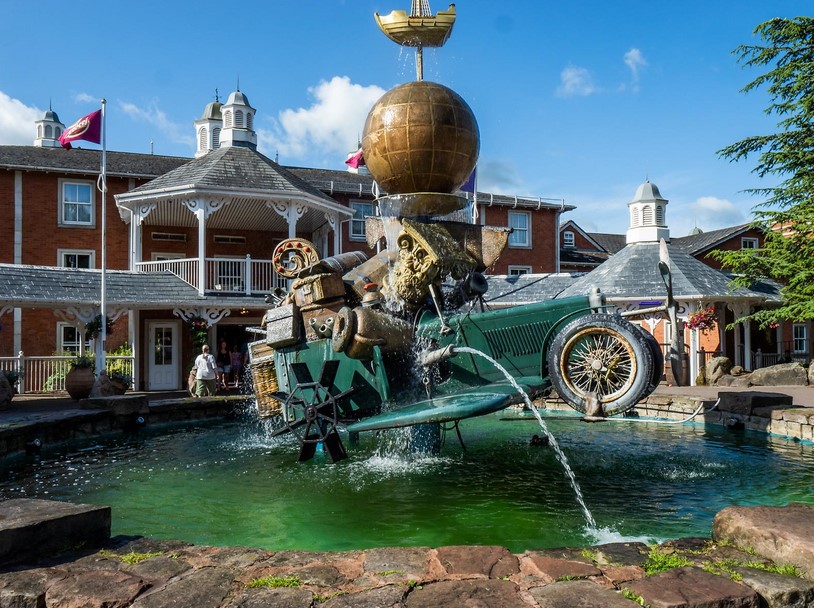 Alton Towers: May Bank Holiday Short Breaks!

Read More: tinyurl.com/2prm7pdh

Join Bluey & Bingo for a LIVE meet and greet at Cbeebies Land, or brave the resurrected Nemesis at Alton Towers Resort this Bank Holiday. Book now!

#AltonTowers #ShortBreaks #ThemeParkOffers