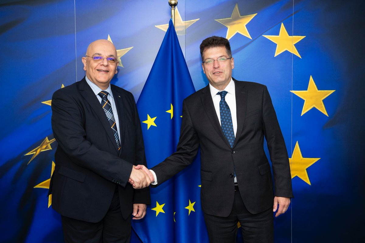 It was a pleasure to meet 🇷🇴 Secretary of State & Head of Department for Emergency @Raed_Arafat_DSU. 

I thanked him for 🇷🇴's steadfast role in #EUCivilProtectionMechanism and other operations of #EUsolidarity as well as for its efforts to further strengthen 🇪🇺 crisis management.