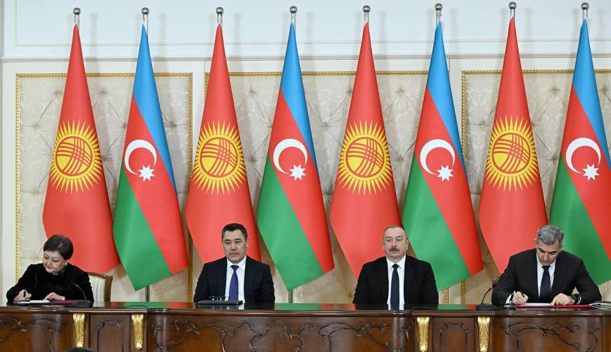 Signing ceremony of Azerbaijan-Kyrgyzstan documents held For more info, please refer 🔗: migration.gov.az/en/news_detail… #StateMigrationService #SMS