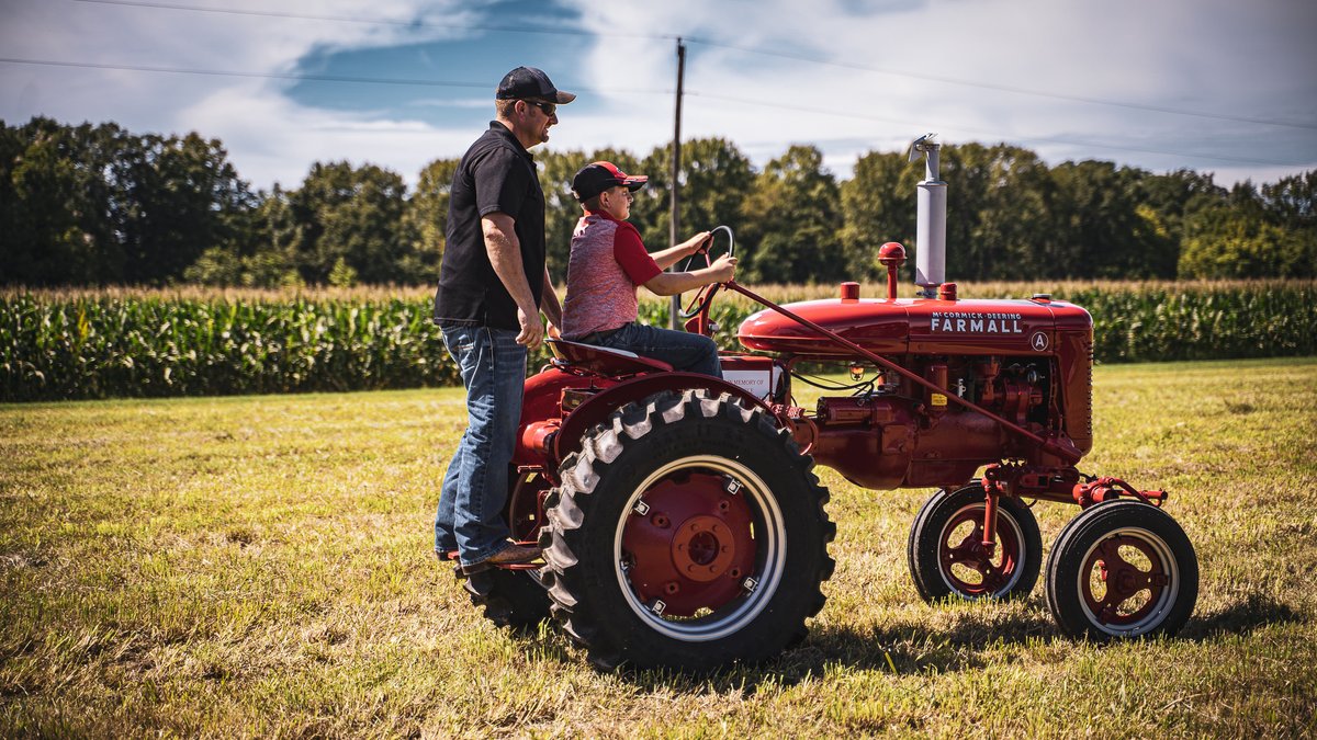Happy #FarmallFriday! How old were you when you drove your first @case_IH Farmall?
