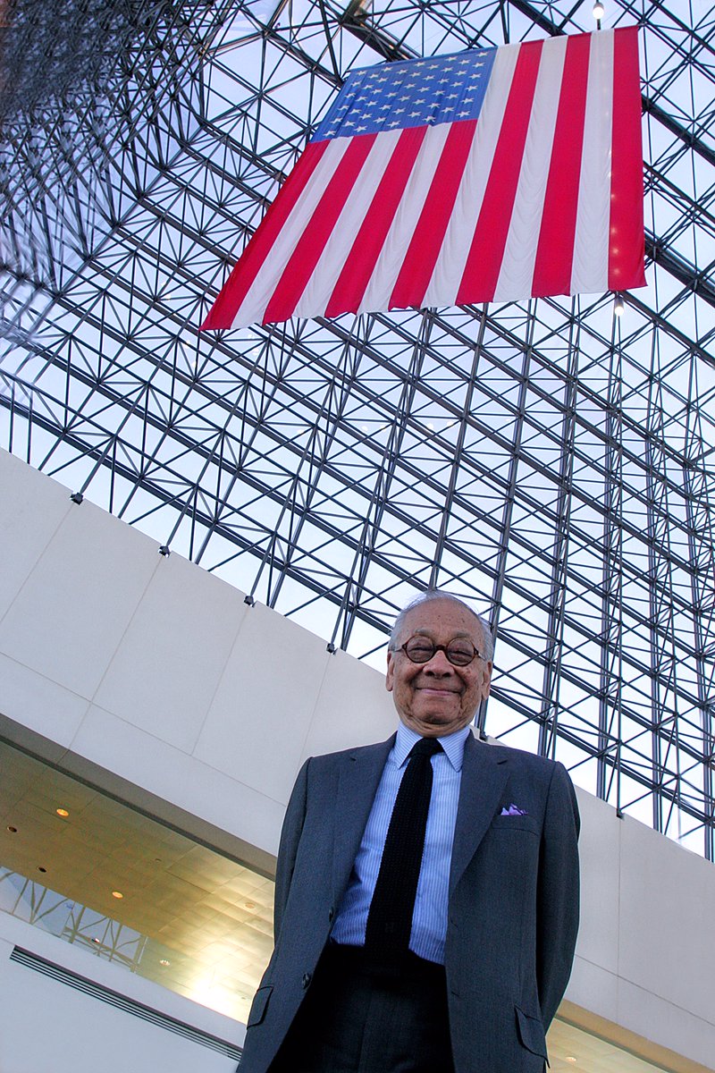 Remembering I.M. Pei, architect of the JFK Library, the Pyramid Musée du Louvre, Museum of Islamic Art (MIA), and many more, on his birthday today, April 26. His role in the design and building of the JFK Library: jfklibrary.org/about-us/about…