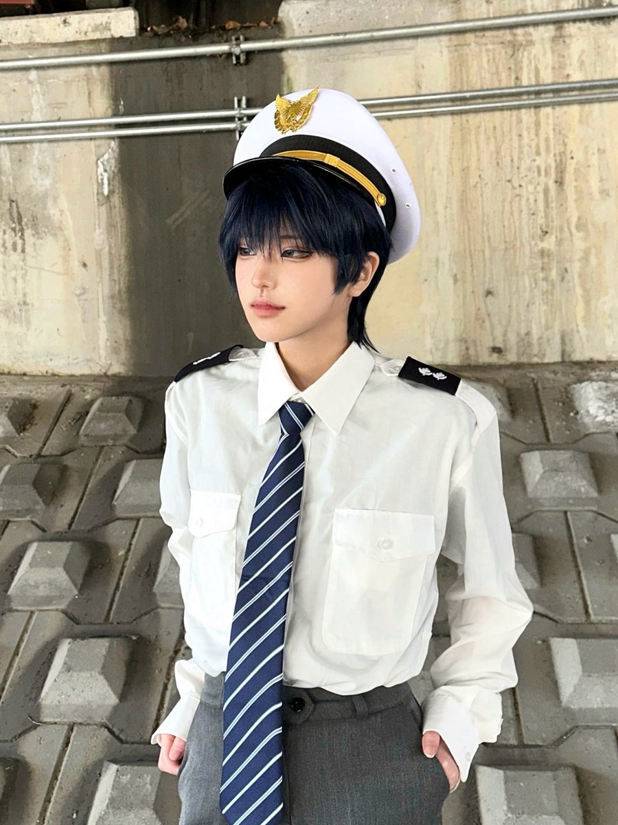 트친소에만 올렸던 경찰 형아✌️