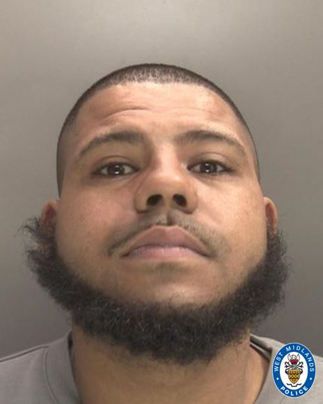#Wanted | Do you know where Kieran Campbell is? The 32-year-old is wanted on suspicion of assault. If you have any information on where he might be, please call 999 quoting crime ref 20/338439/24. Information can also be passed to Crimestoppers anonymously on 0800 555 111.