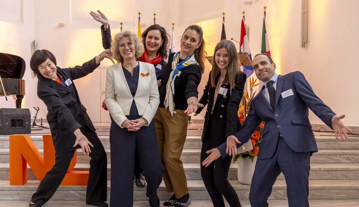 NL Generalkonsulat Düsseldorf tweet media