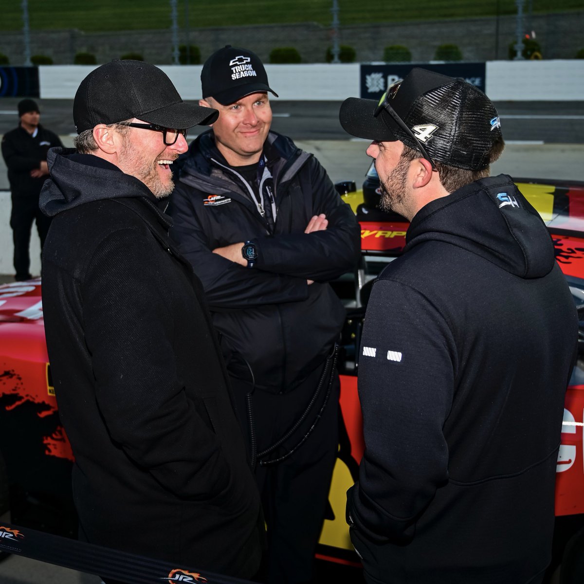 With two starts and two rookie debuts in 2024, the No. 88 team has seen impressive finishes of sixth and fourth. What is the common denominator? It’s crew chief Andrew Overstreet. Read more: jrmracing.com/media/2024/04/…