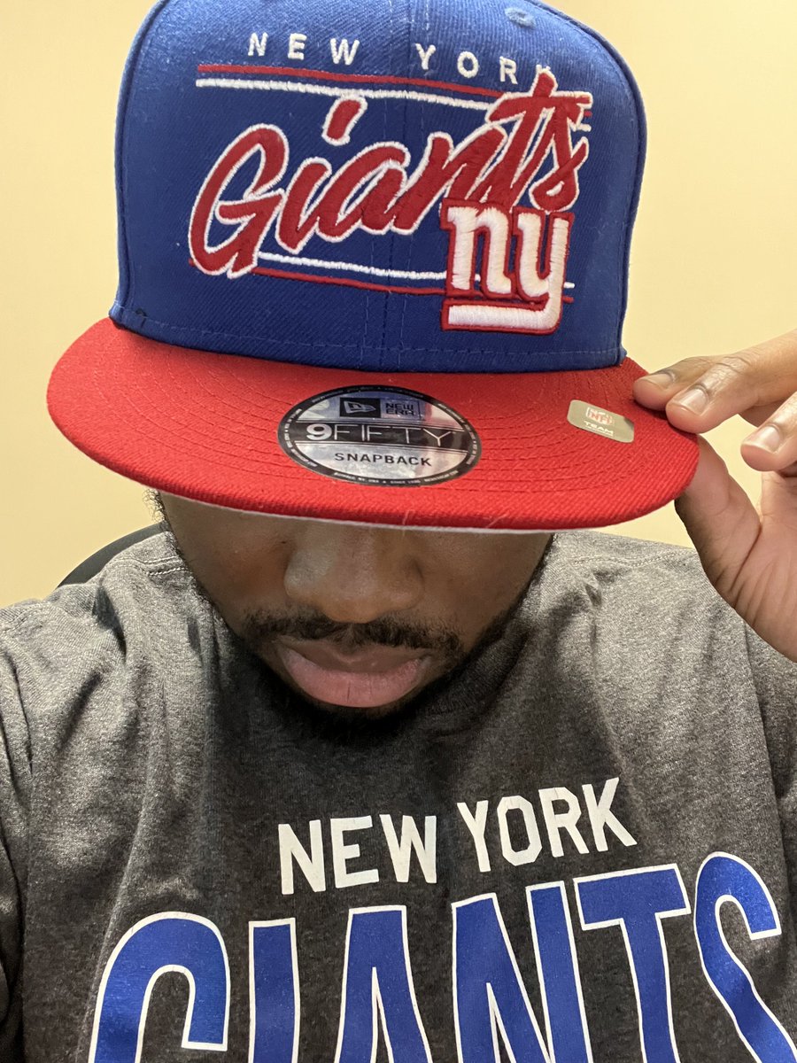 Reppin’ my Giants, even at work. #NYGiants