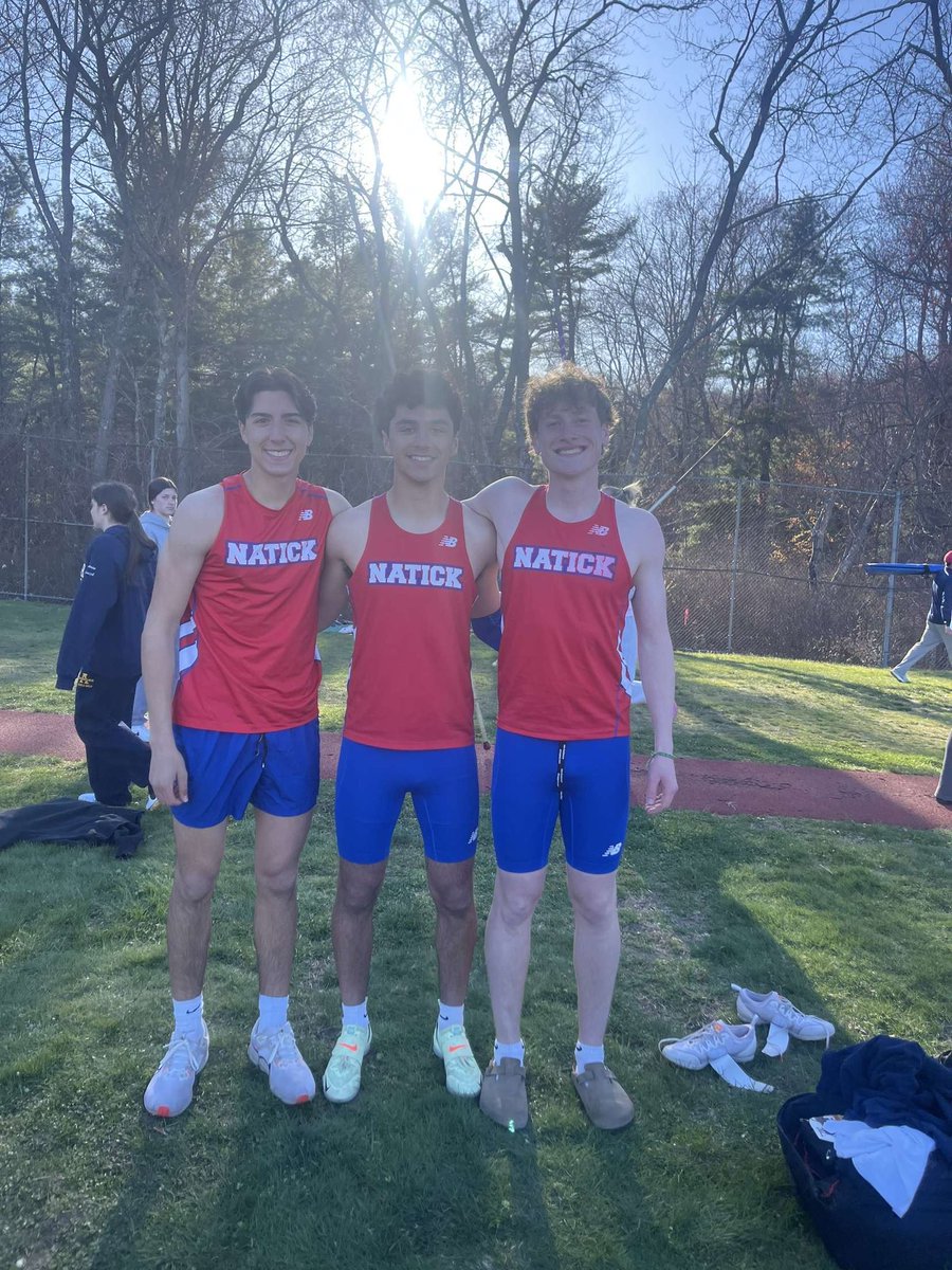 Congrats to Natick Boys Pole Vault relay winning at the D1 State Relays and setting a school record total of 34’6”
Sam Feldman 12’. Nolan Cloutier 11’6”. Christopher Albert 11’

The B relay of Evan Simon, Sean Catania, and Nic Ferro placed fifth.