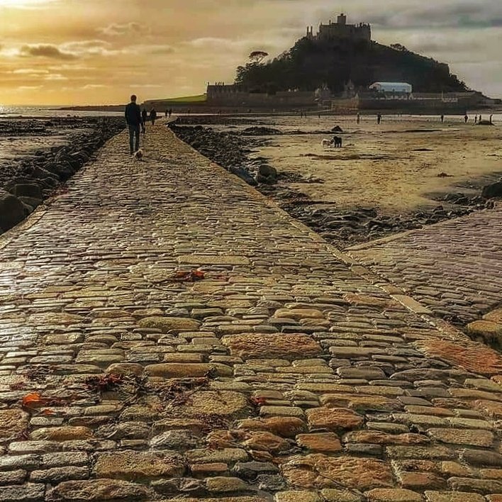An old photo of @ntmichaelsmount revisited @BBCCornwall #VisitCornwall