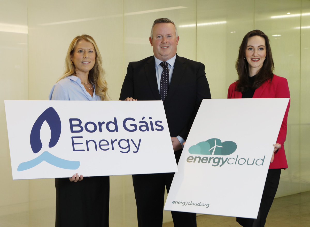 Bord Gáis Energy Partners with EnergyCloud Ireland to Combat Fuel Poverty and Reduce Energy Waste Photo: Susan Whyte, Director of Customer Operations, Bord Gáis Energy; Cathal Lee, co-founder of EnergyCloud; Laura McDonnell, Head of Communications and Policy, Clúid Housing