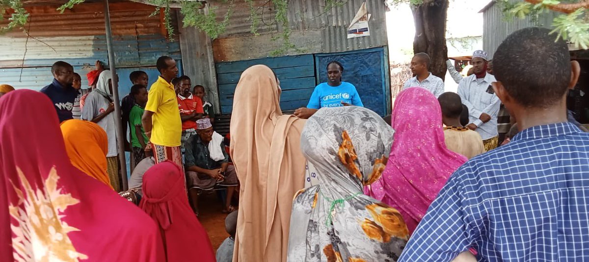 A @UNICEFKenya team was in Wajir County this week to monitor the impact of humanitarian cash transfers given to vulnerable communities.

Thanks to support from @UKaid, the cash transfers are helping families to manage their basic household needs & buy hygiene & sanitation items.