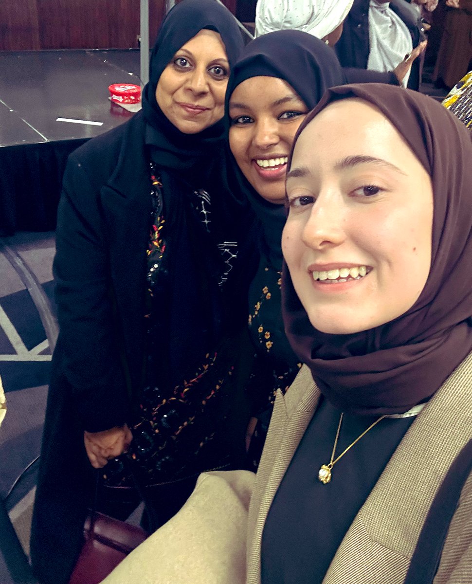 Chairs of the @NHSMuslimNet @riyaz_patel1 @Shohail_Shaikh_ & @HalimaDagia did a wonderful job at yesterdays Eid event including a wonderful line up of speakers ⭐️ As always the highlight of events like these is being able to meet up with members of @NHSMuslimWomen in person ❤️