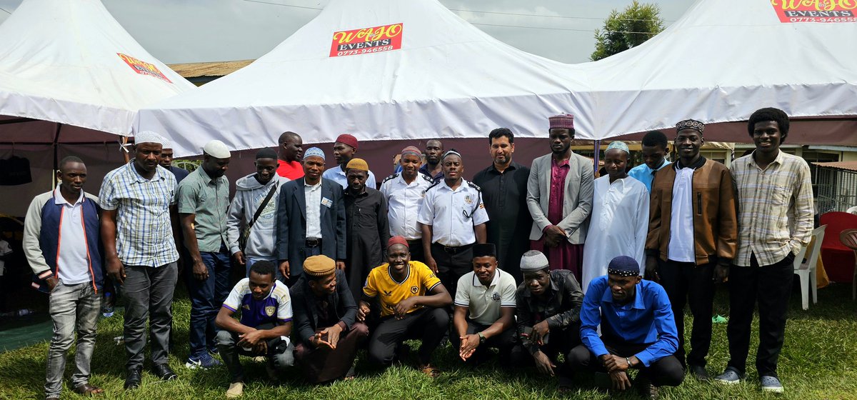 ssenfukamalik's tweet photo. Assalāmu 'alaikum Warahmatullahi Wabarakatuh
_The office of Sadr Mulk, Majlis Khuddāmul Ahmadiyya Uganda, hereby wish to extend and express our sincere and heartfelt gratitude for everyone's Immeasurable Support (Spiritual, Physical and Financial) towards the smooth arrangements https://t.co/RSHr2VdwQ7