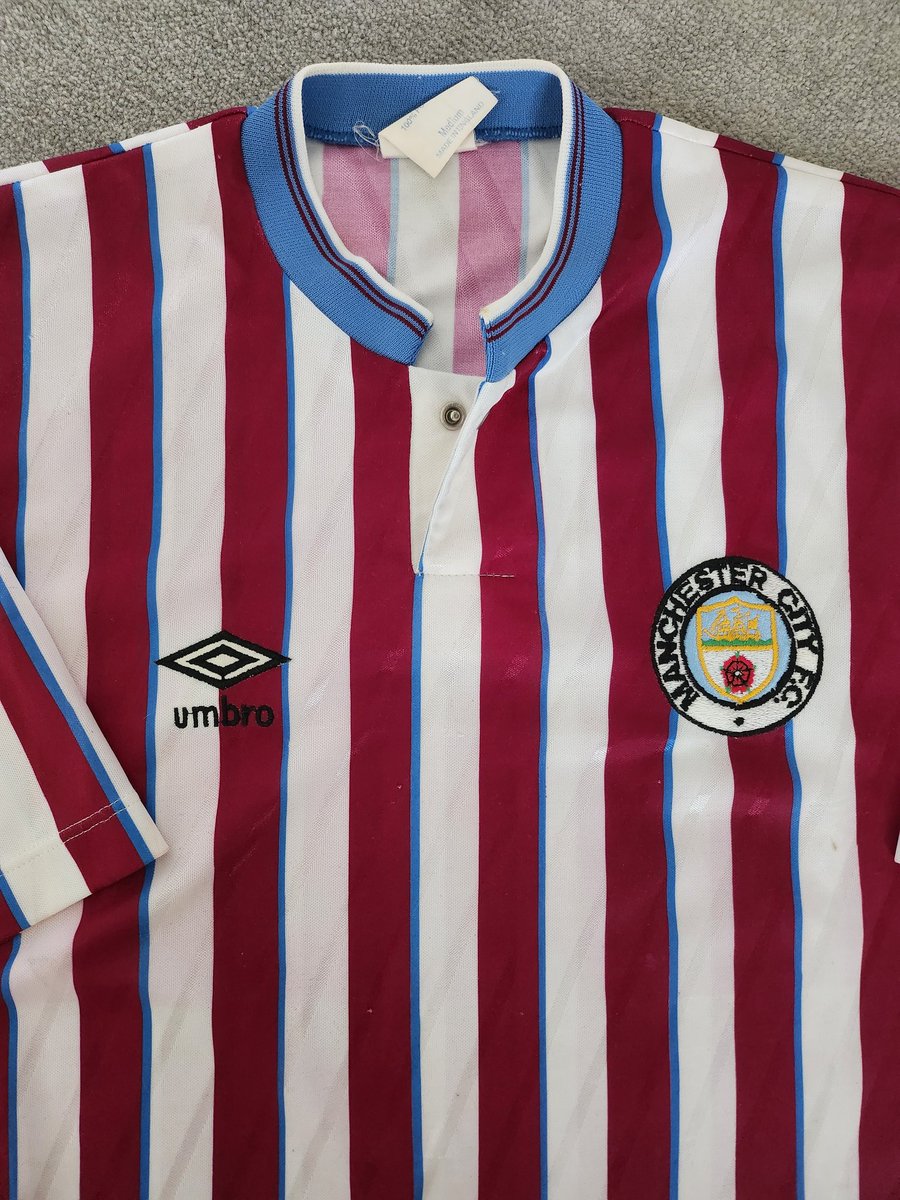 City 88/90 away shirt, with embroidered Umbro logo and crest. Came from within the club and was featured on the advert pictured here around 88/89. Classic design.