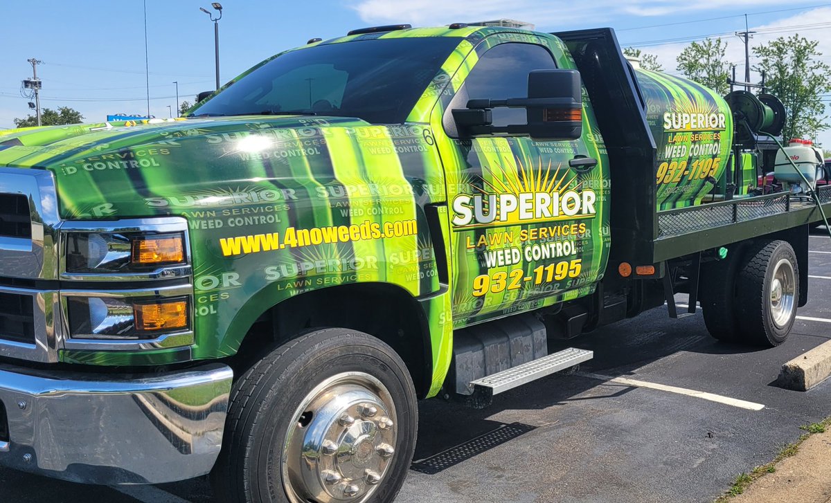 #superiorlawnsvs #beautifullawn #4noweeds #greengrass #lawncare #lawntreatments