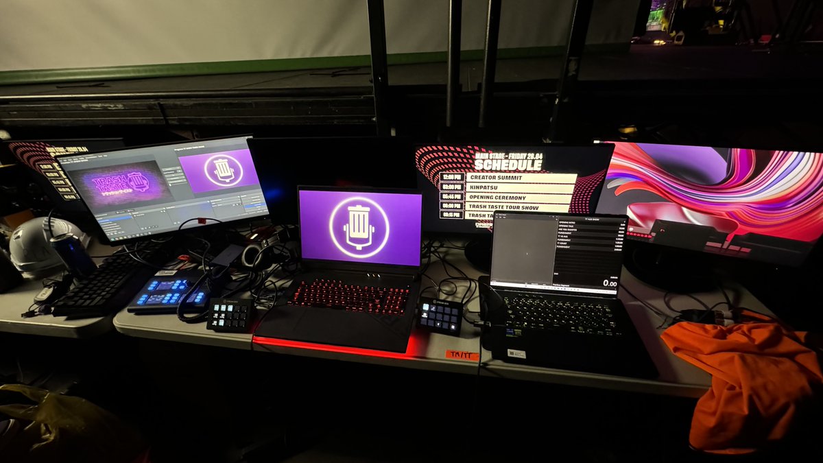 TrashTastePod's tweet image. Thanks again for everyone who attended today’s show! 

Big thanks to @ASUS_ROG for sponsoring the laptops used for the show! 

To learn more about the laptops please visit rog.gg/TrashTaste 

#ad #ZephyrusM16 #StrixG16