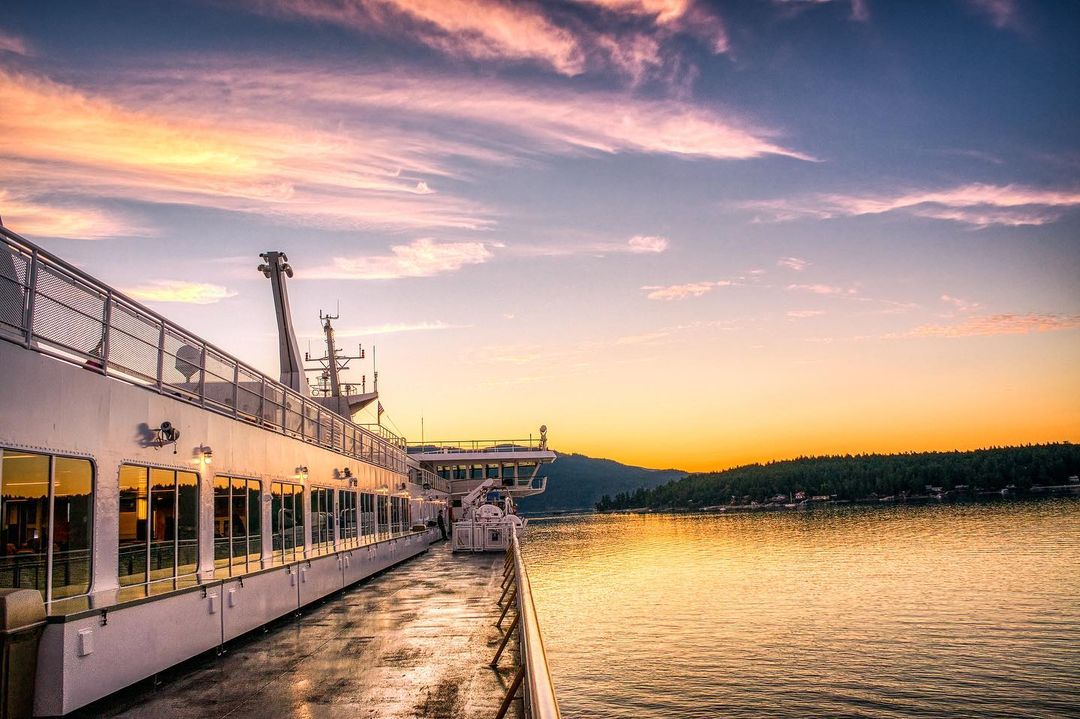 Good morning, beautiful West Coast! We are signed on and ready to assist with all your @BCFerries related questions ⛴️🌄 In the meantime, you can keep up with our #CurrentConditions via the following link: ow.ly/KQcP50PasxM ^ed 📸: rcorbin via Instagram