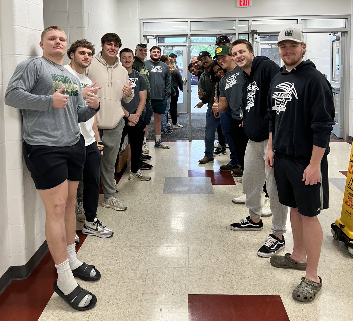 Had a great time at Truman Elementary eating breakfast with some future Miners this morning! ⛏️ #PickAxeTakeNames | #MinerPride