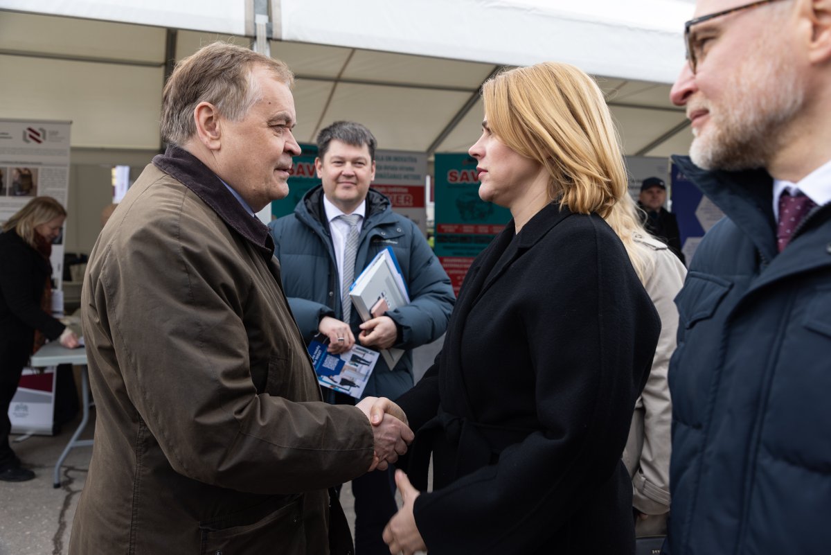 24. aprīlī NAA jau norisinājās “Industrijas diena NBS'' <a href="/Latvijas_armija/">NBS</a>, piedaloties Ministru prezidentei <a href="/EvikaSilina/">Evika Siliņa 🇱🇻🇺🇦</a>, aizsardzības ministram <a href="/AndrisSpruds/">Andris Spruds</a> un Eiropas Komisijas <a href="/defis_eu/">EU Defence and Space</a> ģenerāldirektoram <a href="/TimoPesonen1/">Timo Pesonen</a>  Vairāk: federacija.lv/lv/jaunumi/ies…