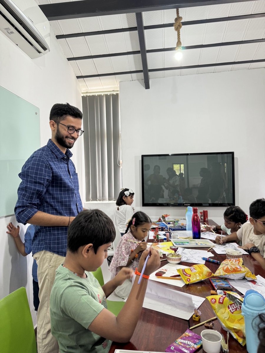 What a day at AntStack's #SummerCamp! 

Arts with Sutej, dance with Mithra, enchanting stories from Kahaniwali Nani, and the little ones made it pure magic! 

Thanks to all who joined! 

#LifeAtAntStack #Colony #AntStack