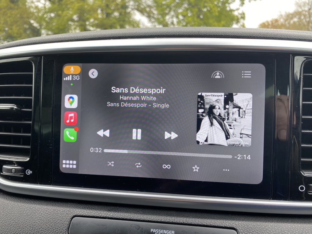 Listening to @songsbyhannah’s brilliantly atmospheric new single on repeat…the wonderful 'Sans Désespoir' #NowPlaying #NewMusicFriday