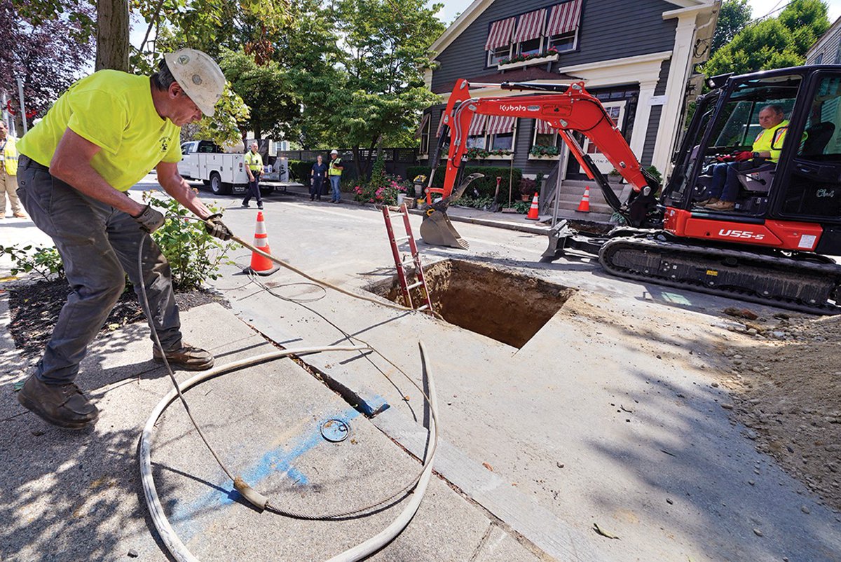 Thanks to federal and state funding, Providence Water is replacing lead service lines for FREE at eligible properties. Go to provwater.com/lead or call 401-575-0776 to learn if you are eligible for a free lead service line replacement. Gracias a los fondos federales y…