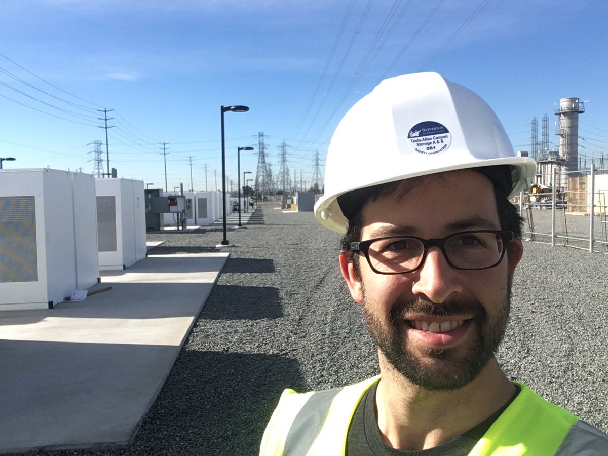 @jdeely @CAgovernor @California_ISO @CalEnergy It’s amazing and rewarding to watch the orders of magnitude scaling. I remember when the Tesla Energy team deployed our first 20MW of grid-scale storage in California, for @SCE at Aliso Canyon, over Xmas 2017. Three+ orders of magnitude in 7 years, wow!