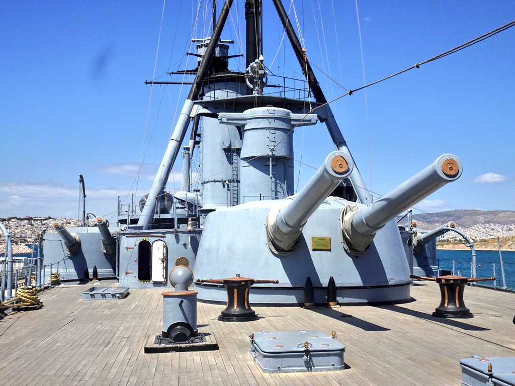 SeasSerenity's tweet photo. 記念艦 Georgio Averof
1911年竣工の装甲巡洋艦。
脇のでかい砲が格好いい(^^) https://t.co/xACLQPOG0N