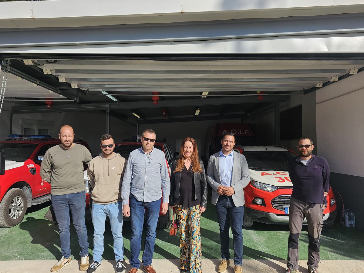 Ismael Vidal (@ismaelfageca) on Twitter photo Hem visitat a <a href="/ACIFAlcoi/">ACIF Alcoi</a> on ens han explicat la gran tasca que venen fent al treball i la lluita contra incendis.
Aprofitant per conèixer el seu funcionament (digne d’admiració) hem recollit idees i punts de trobada per seguir treballant en defensa dels nostres espais naturals🔥 Hem visitat a <a href="/ACIFAlcoi/">ACIF Alcoi</a> on ens han explicat la gran tasca que venen fent al treball i la lluita contra incendis.
Aprofitant per conèixer el seu funcionament (digne d’admiració) hem recollit idees i punts de trobada per seguir treballant en defensa dels nostres espais naturals🔥