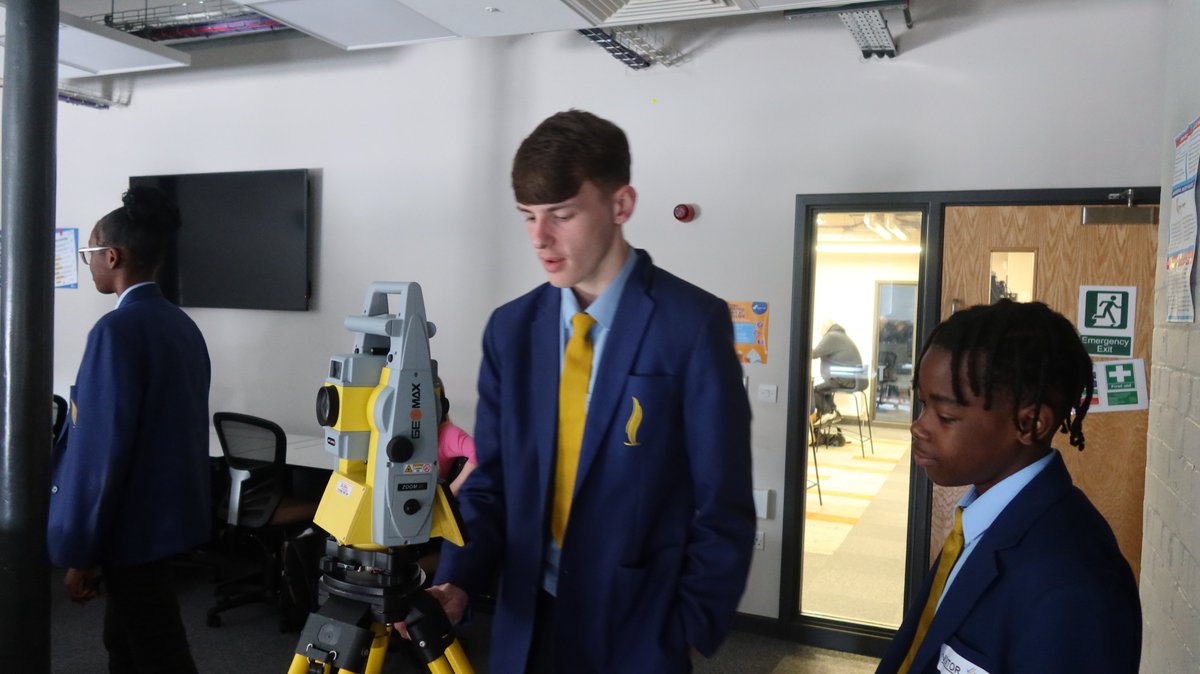 It was fantasic to have pupils from @LowtonCofEHigh with us this morning for an Advanced Civil Engineering masterclass. The pupils had the chance to learn about how to conduct a site survey and understand how to use transferrable skills from their school subjects.