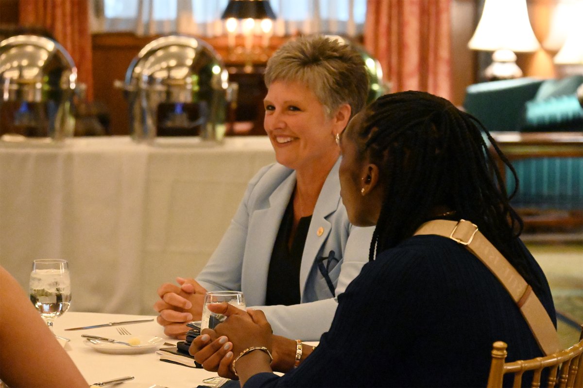 Last night, MAC Past President Keith Phoenix hosted the @SLU_Billikens women's basketball team for the Phoenix Dinner for Champions at the Downtown Clubhouse. It was a fantastic evening celebrating their first WNIT championship win. Go Billikens!