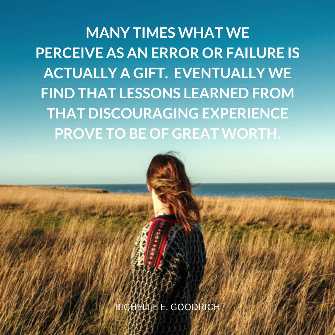 Happy Friday! #FridayFocus #failureisagift #lessonslearned #growthisaprocess #embracethejourney #staymotivated #dontgiveup #keeptrying #focusonthepositive #danicadreamer